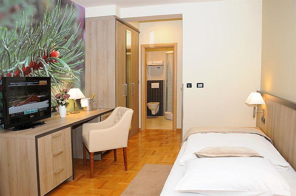 Hotel Calypso Zagreb Luaran gambar