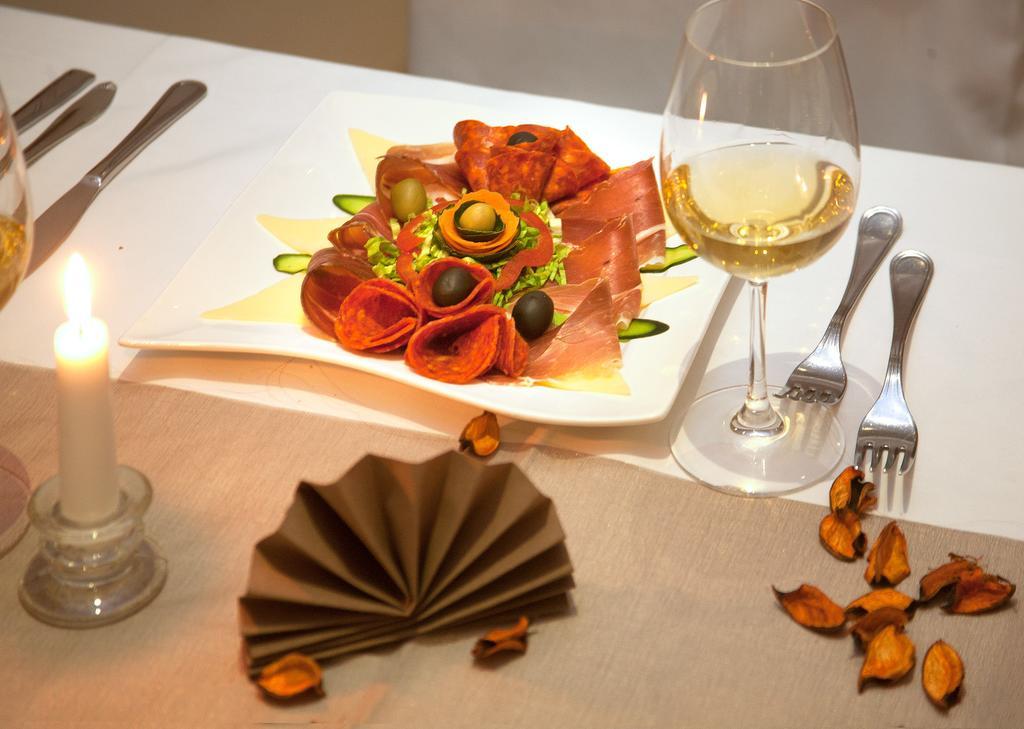 Hotel Calypso Zagreb Luaran gambar